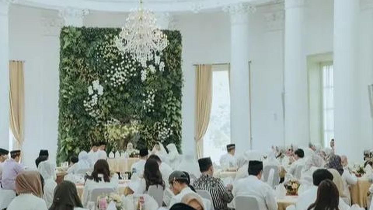 Tak hanya keluarga Jokowi, tamu yang diundang pun mengenakan busana putih.