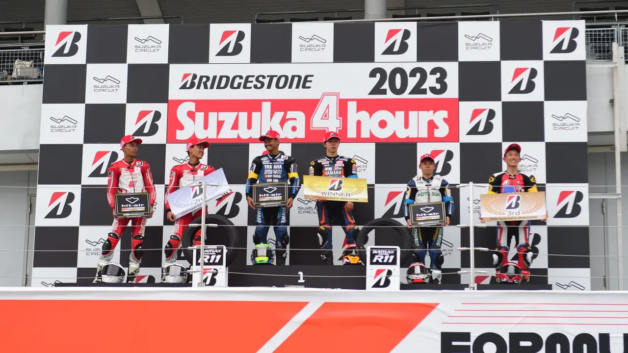 Podium Suzuka 4 Hours 2023