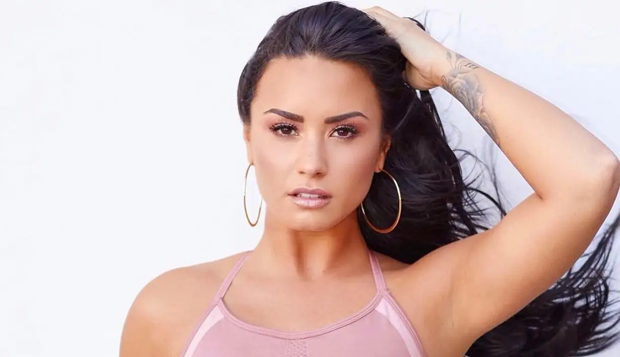 Demi mengatakan pada usia 7 tahun ia tahu bahwa jika dirinya bunuh diri, rasa sakit yang akan hilang. (instagram/ddlovato)