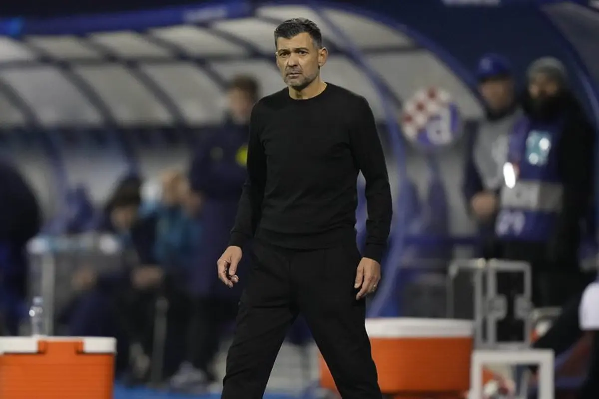 Pelatih AC Milan, Sergio Conceicao. (c) AP Photo/Darko Bandic