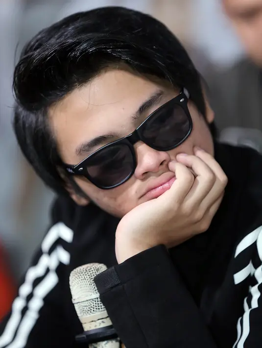 Film produksi Starvision itu dibintangi oleh ketiga personel CJR, Aldi, Kiki dan Iqbaal. Film ini juga bisa dibilang sebagai debut CJR terakhir. Lantaran, Iqbaal fokus kuliah di Amerika. (Deki Prayoga/Bintang.com)