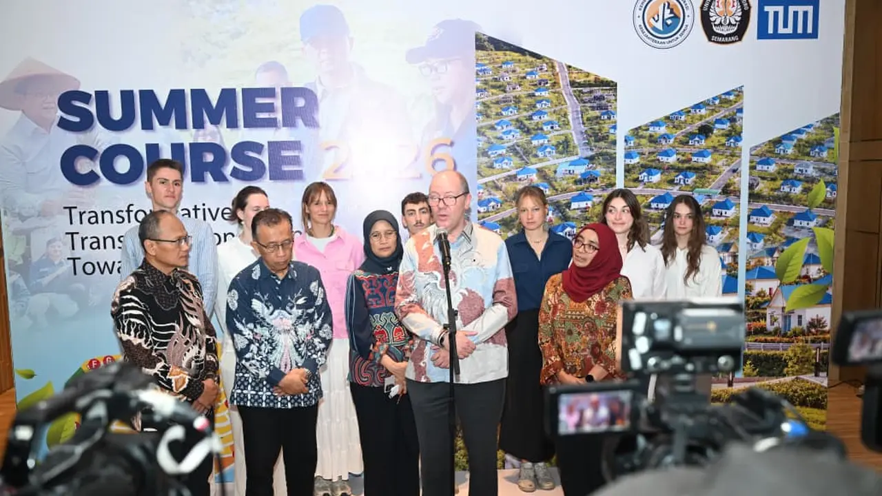 Pembukaan Summer Course di Batam, Kamis (1/10) (Istimewa)