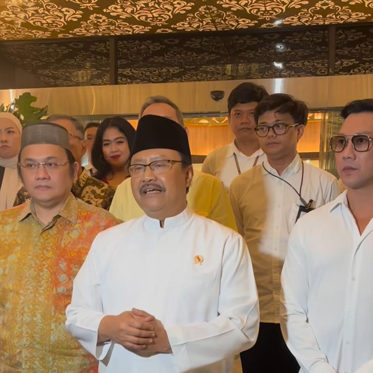 Kisruh Donasi Berakhir Damai, Dipertemukan Kemensos RI Denny Sumargo dan Farhat Abbas Akhirnya Sepakat
