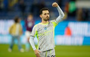 Selebrasi Bernardo Silva usai laga Burnley vs Manchester City di pekan ke-34 Liga Inggris 2025/2026 di Turf Moor, Kamis (23/04/2026) dini hari WIB. (AP Photo/Dave Thompson)