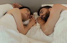 Bercinta di Rumah Mertua saat Mudik? Begini Cara Bikinnya Aman dan Menyenangkan!
