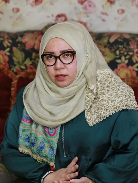 Melly benar-benar sudah menyerahkan dirinya sepenuhnya kepada Yang Maha Kuasa. Menurutnya ketika seseorang sudah waktunya meninggal, tentu bisa di mana saja. (Adrian Putra/Bintang.com)