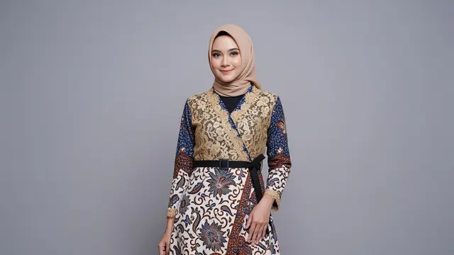 Model Wrap dengan Ikat Pinggang