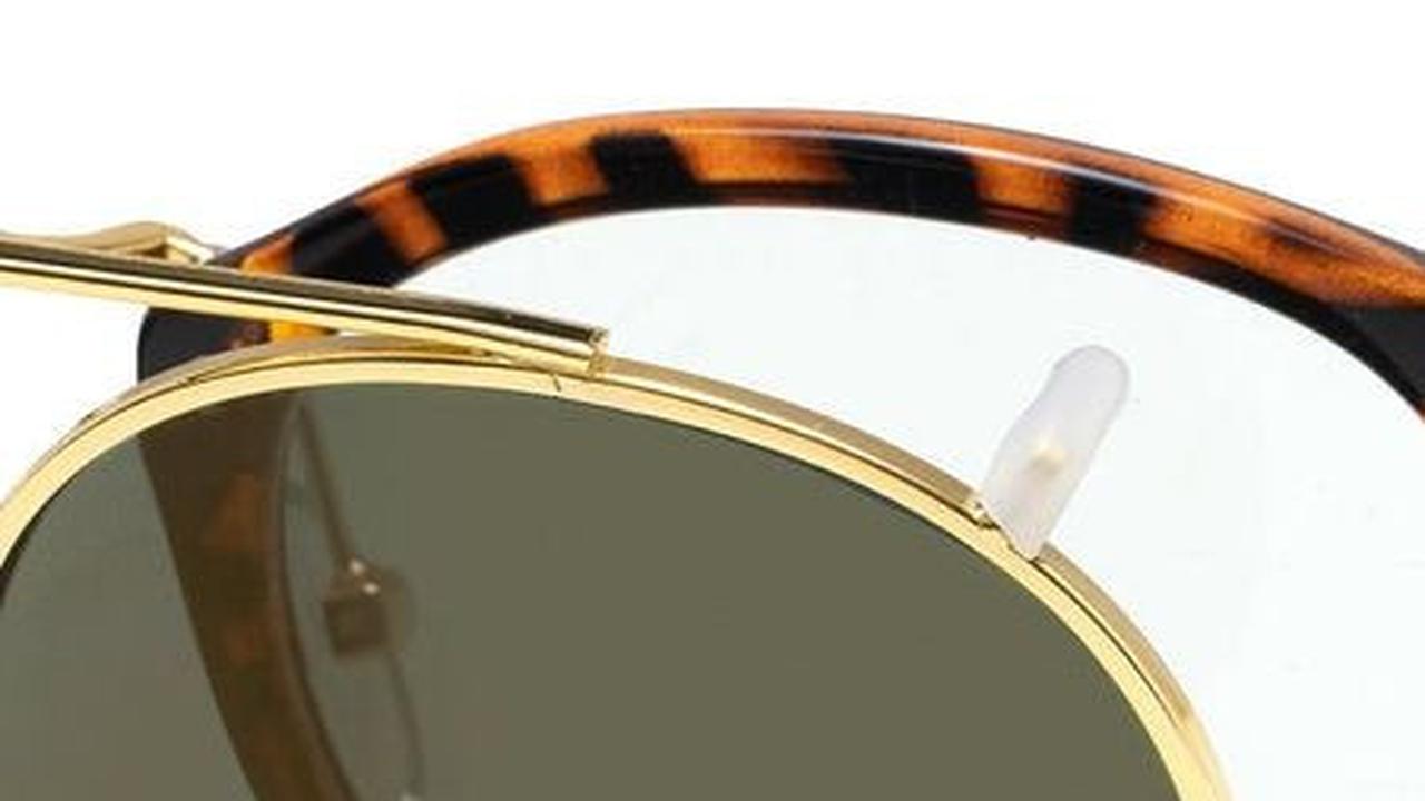<b>Series Avicenna Tortoise dari Optika Lunett</b>