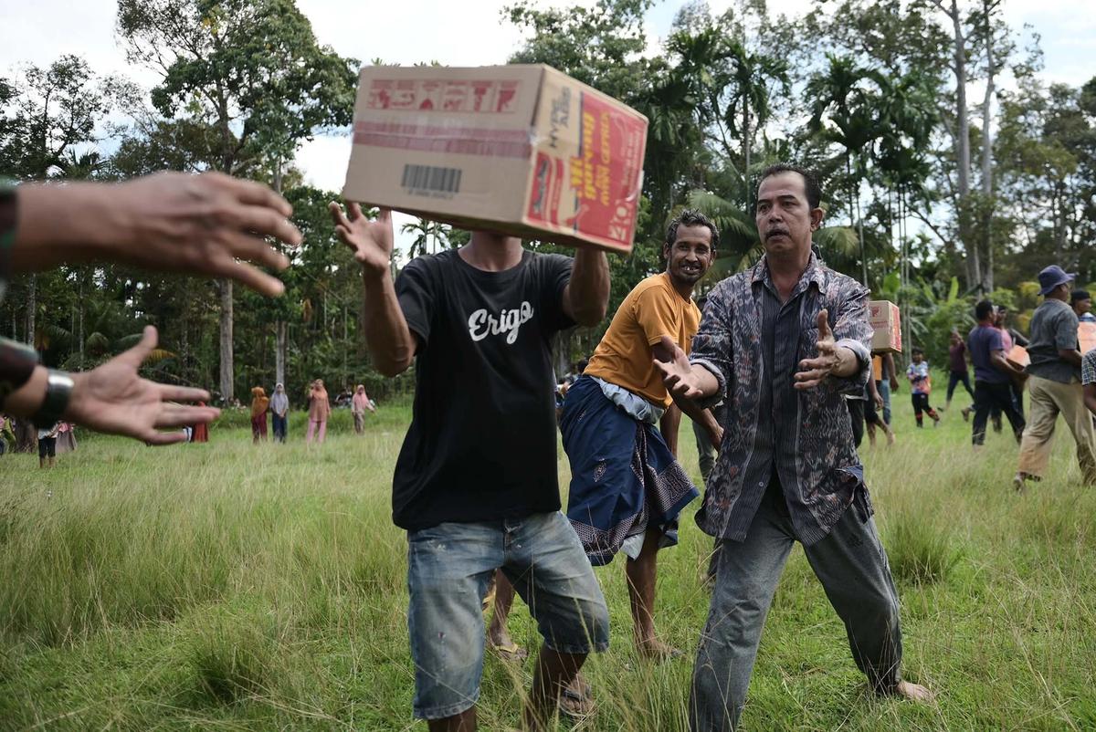 FOTO: Bantuan Udara Dikebut untuk Warga Terdampak Banjir di Aceh