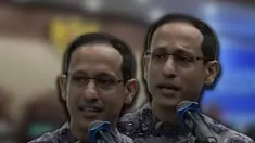 Mantan Menteri Pendidikan, Kebudayaan, Riset, dan Teknologi, Nadiem Makarim menyampaikan pleidoi atau nota pembelaan atas kasus dugaan korupsi pengadaan laptop chromebook di Pengadilan Tipikor Jakarta, Selasa (2/6).

Nadiem mengatakan kerja kerasnya salama ini untuk membangun bangsa sama sekali t...
