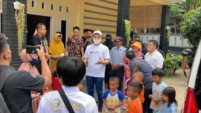 7 Momen Saipul Jamil Pulang Ke Kampung Halaman, Disambut Tradisi Sawer Koin