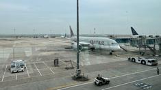 Salah satu maskapai terbaik dunia, Qatar Airways memanjakan para turis yang ingin terbang ke Qatar untuk melihat Piala Dunia 2022. (Bola.com/Ade Yusuf Satria)