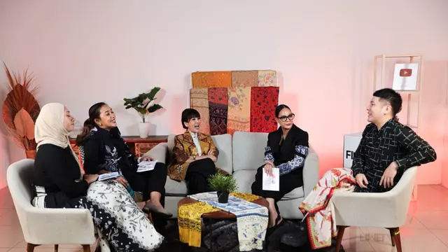 Membawa Batik ke Ranah Global dan Misi Regenerasi Pembatik Lokal