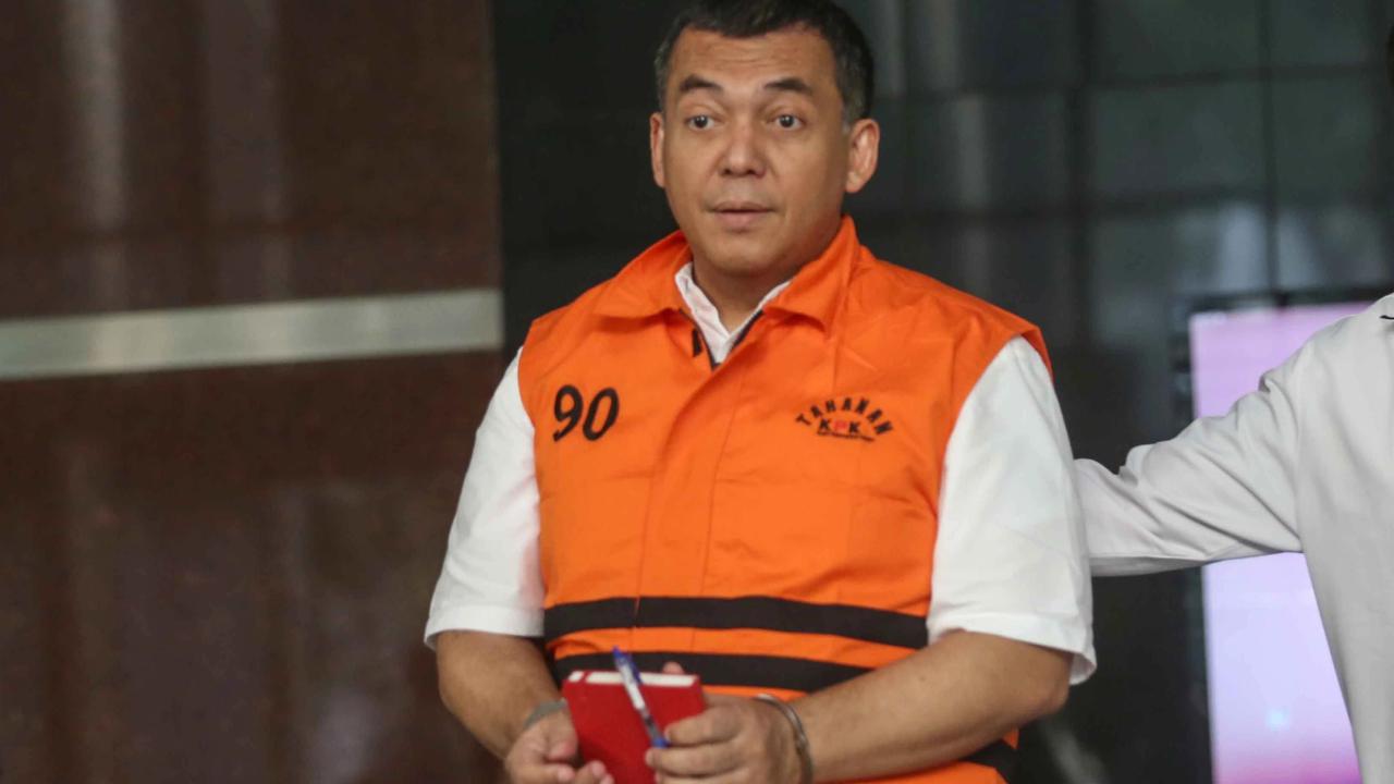 FOTO: Silmy Karim Jalani Pemeriksaan Perdana Sebagai Tersangka Korupsi Imigrasi