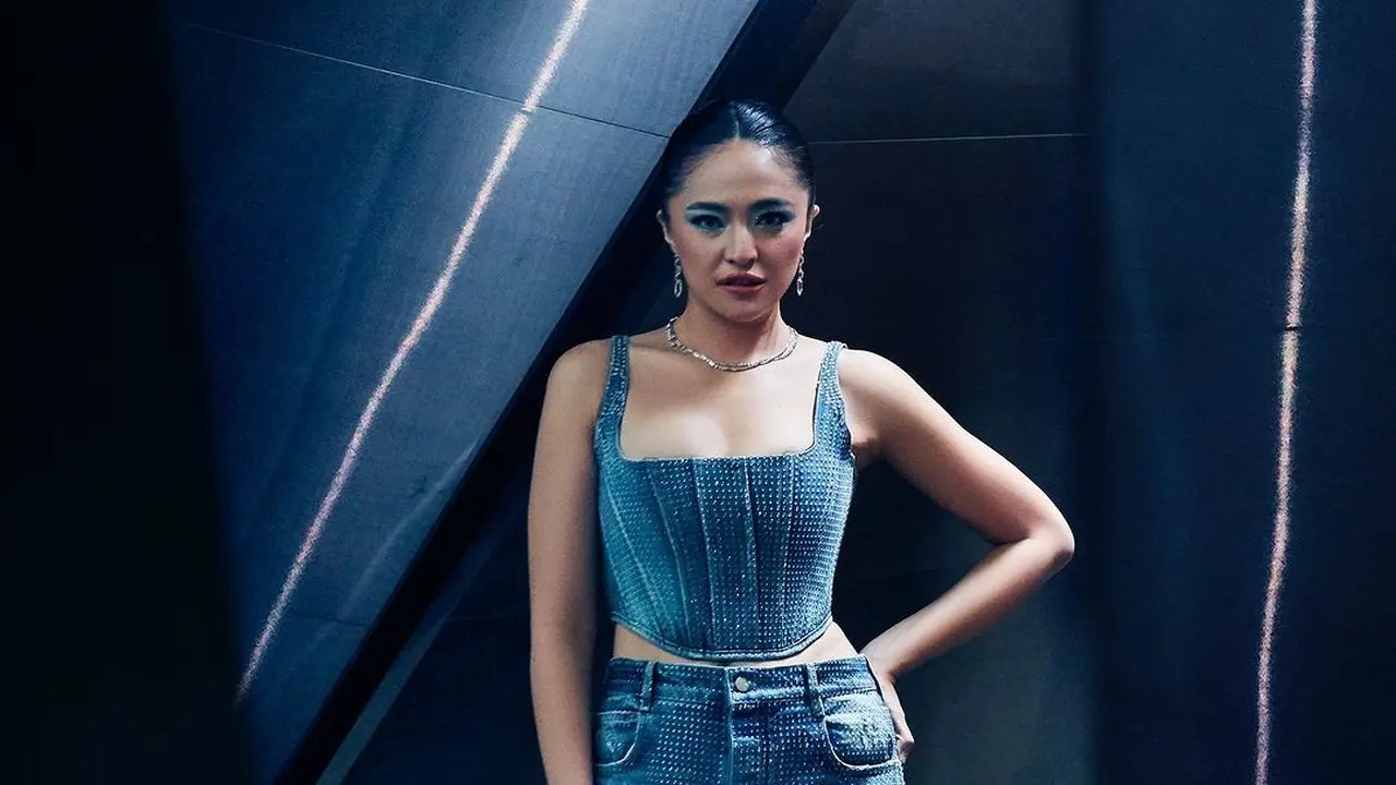 Transformasi Mengejutkan Marshanda: Turun 20 Kg dengan Hot Yoga dan Diet Ketat [@marshanda99].