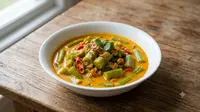 Resep Lompong Santan Ala Rumahan, Hidangan Berkuah dari Batang Talas yang Mudah Dibuat