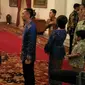 Putra Presiden ke-6 RI SBY, Agus Yudhoyono dan Ibas menghadiri open house Presiden Jokowi di Istana  Negara (Liputan6.com/ Septian Deny)