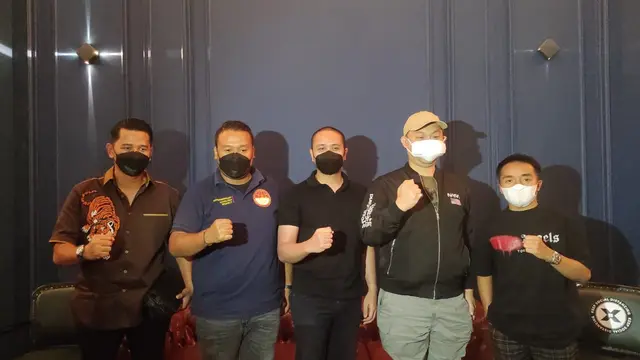 Lelang cincin berlian yang digelar Ressa Herlambang dan IPMI dimenangkan oleh Hendrik Pro Bike (ist)