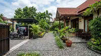 8 Inspirasi Halaman Rumah Anti Becek yang Cantik, Nyaman, dan Mudah Dirawat