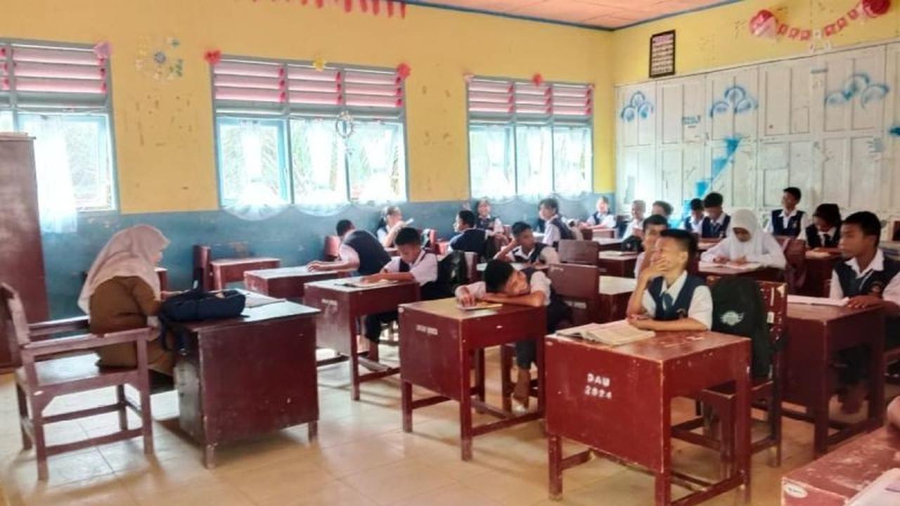 TNI Tuntaskan Pembersihan Sekolah Terdampak Banjir di Tapanuli Tengah, KBM Siap Pulih