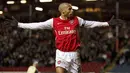 <p>Thierry Henry. Striker Prancis yang didatangkan Arsenal dari Juventus pada awal musim 1999/2000 ini mulai menjabat kapten Arsenal di awal musim 2004/2005 menggantikan Martin Keown. Total 8 musim ia tampil 370 laga dengan torehan 226 gol dan 106 assist. (AFP/Andrew Yates)</p>