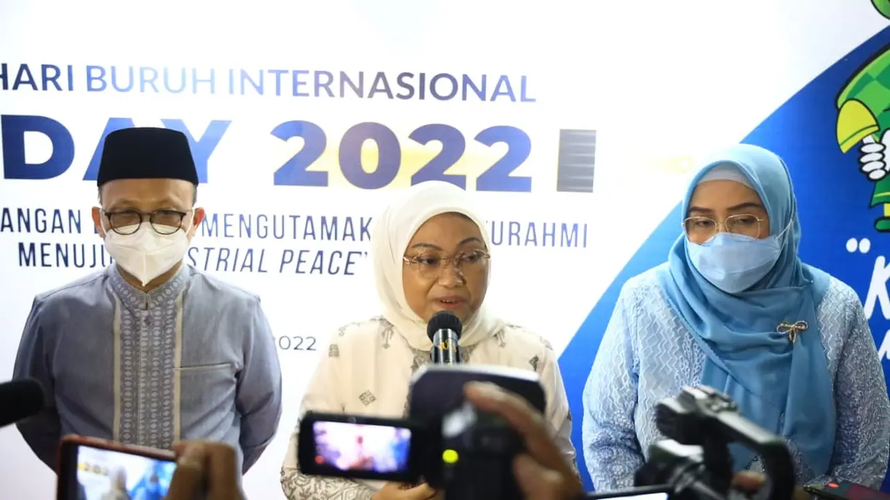 Menteri Ketenagakerjaan, Ida Fauziyah menghadiri acara syukuran dan doa bersama pekerja/buruh (Istimewa)