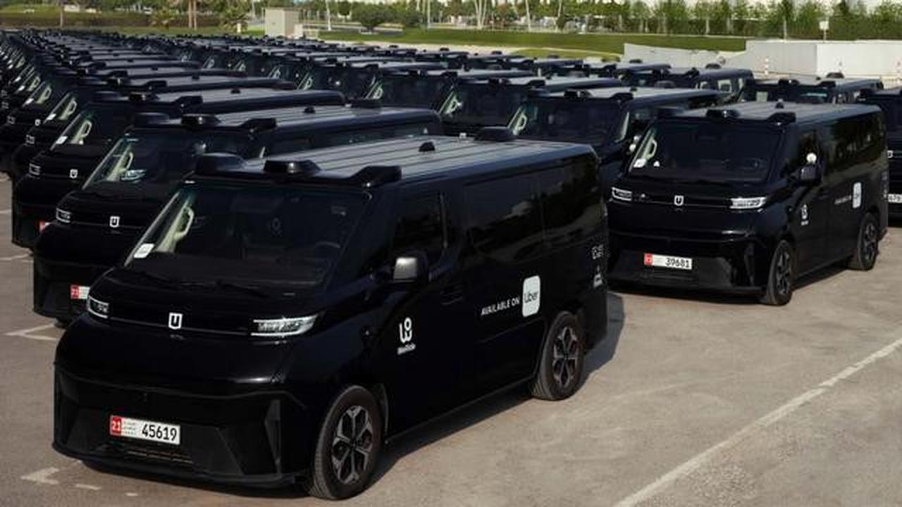 Robotaxi Resmi Beroperasi di Abu Dhabi, Era Taksi Tanpa Sopir Dimulai