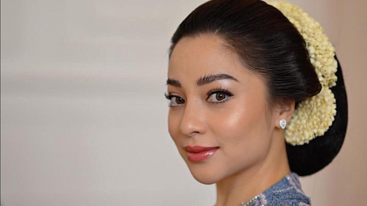 Gaya hamil Nikita Willy