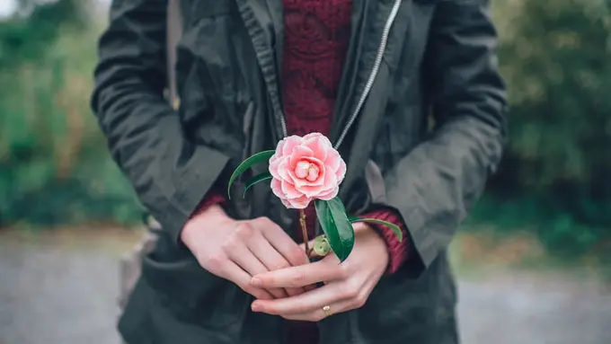 Editor Says: Dear, Kamu yang Sering Nanya dan Ditanya Kapan Nikah