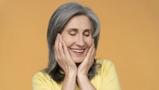 4 Zodiak yang Makin Tua Justru Makin Glowing dan Memikat (photo by freepik.com)