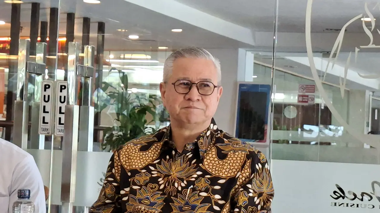 Managing Director Stakeholder Management and Communications Danantara, Rohan Hafas di Wisma Danantara, Jakarta, Jumat (31/10/2025). (Liputan6.com/Arief)
