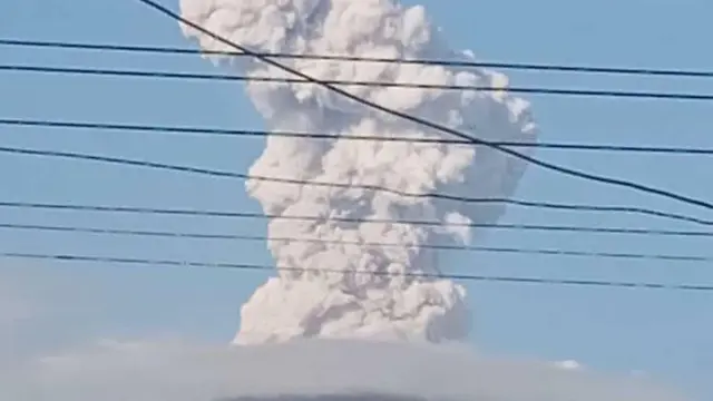 Gunung Merapi Erupsi