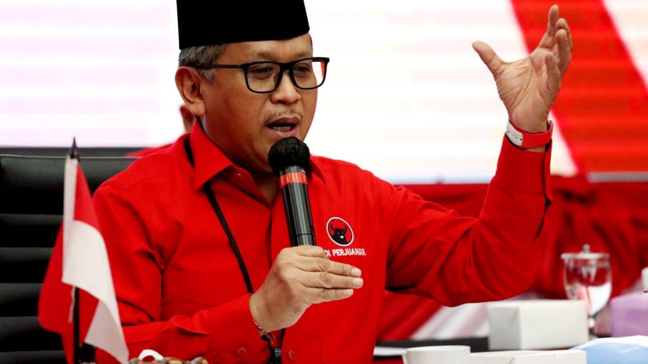 Sekretaris Jenderal DPP PDI Perjuangan (PDIP) Hasto Kristiyanto Saat Membuka Sekolah Cakada PDIP Gelombang III