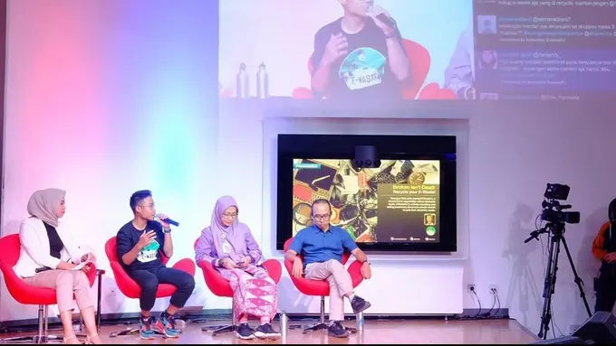 [FIMELA] Komunitas EwasteRJ, Peduli Sampah Elektronik Sejak Dini