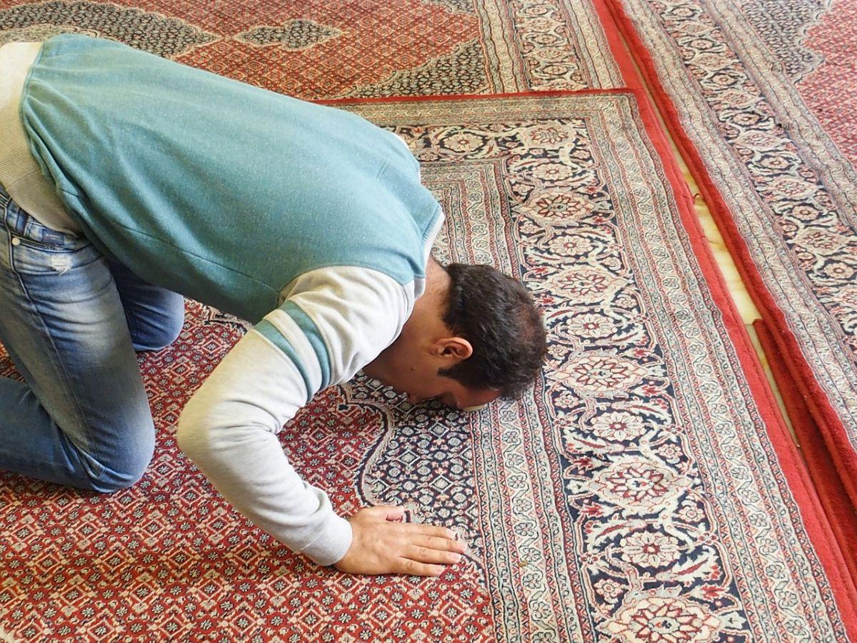Pengertian Sholat Taubat dan Tahajud
