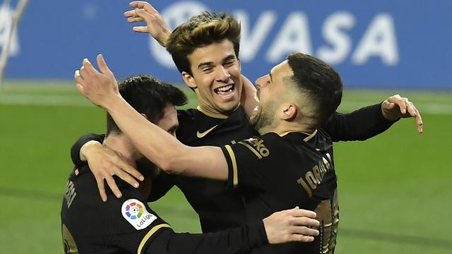 Barcelona Menang Besar di Kandang Real Sociedad