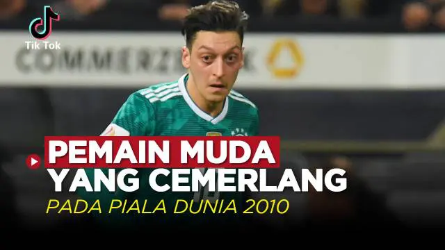 Berita video TikTok Bola kali ini tentang deretan pemain muda yang tampil cemerlang pada Piala Dunia 2010, salah satunya ialah Mesut Ozil.
