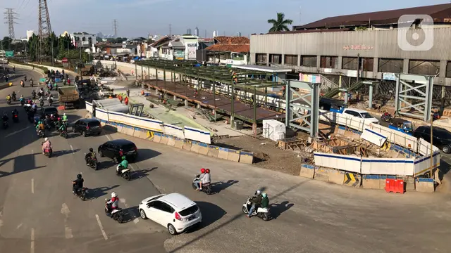 Melihat Progres Pembangunan Underpass Senen Extension