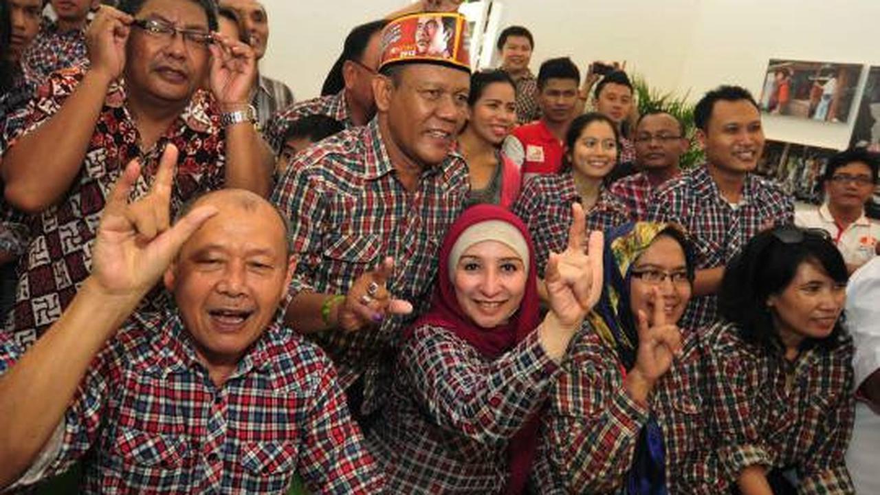 Pesta terompet kemenangan di markas Jokowi 