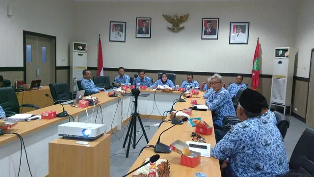 Rapat koordinasi penanganan dan penanggulangan wabah virus Corona Covid-19 di Purbalingga, Jawa Tengah. (Foto: LIputan6.com/Humas Purbalingga/Muhamad Ridlo)