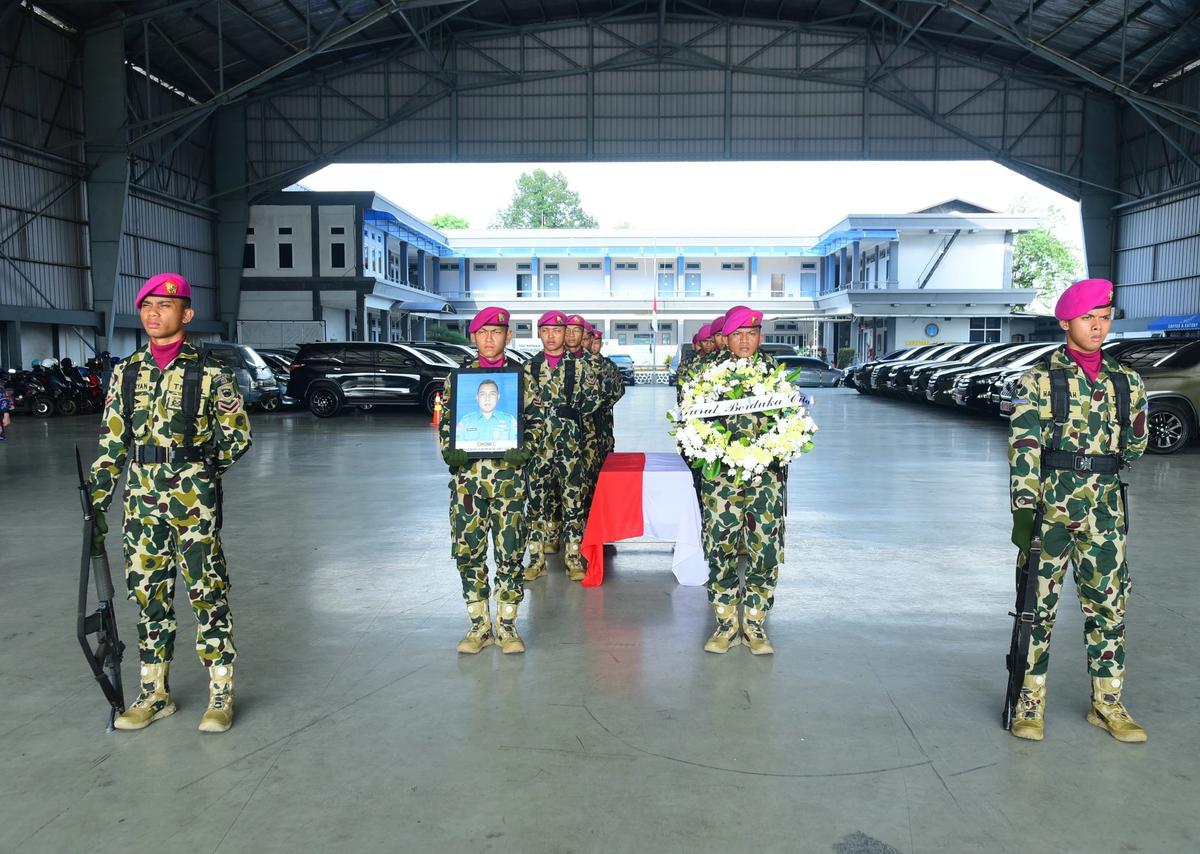 TNI AL lepas jenazah prajurit marinir