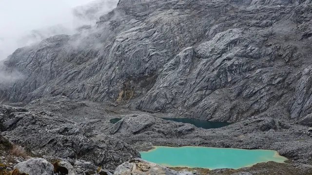 Lembah Danau Danau Cartensz