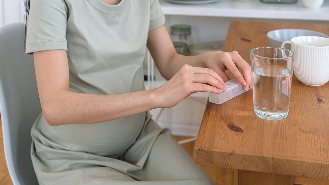Tips Menangani Virus COVID-19 Bagi Ibu Hamil