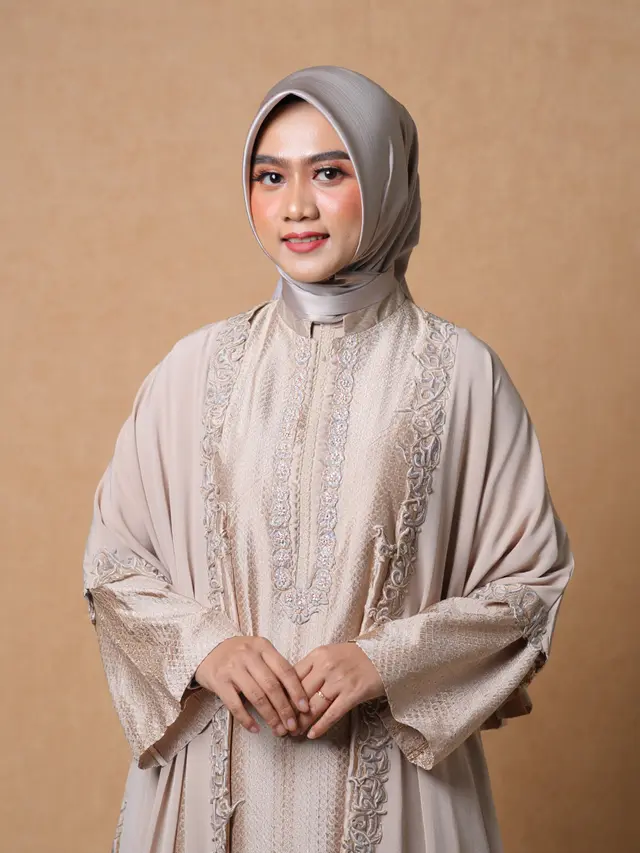 Model Gamis Brokat Ibu-Ibu Terbaru