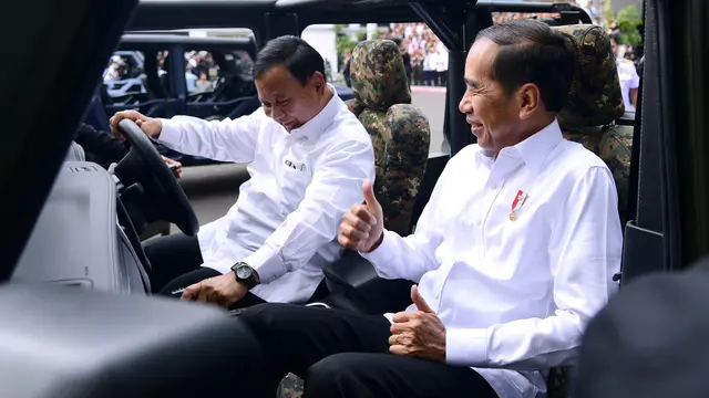 Presiden Joko Widodo (Jokowi) bersama Menteri Pertahanan Prabowo Subianto (Istimewa)