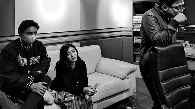 Rilis Single Ini 6 Potret Kebersamaan Febby Rastanty dan Rheno Poetiray