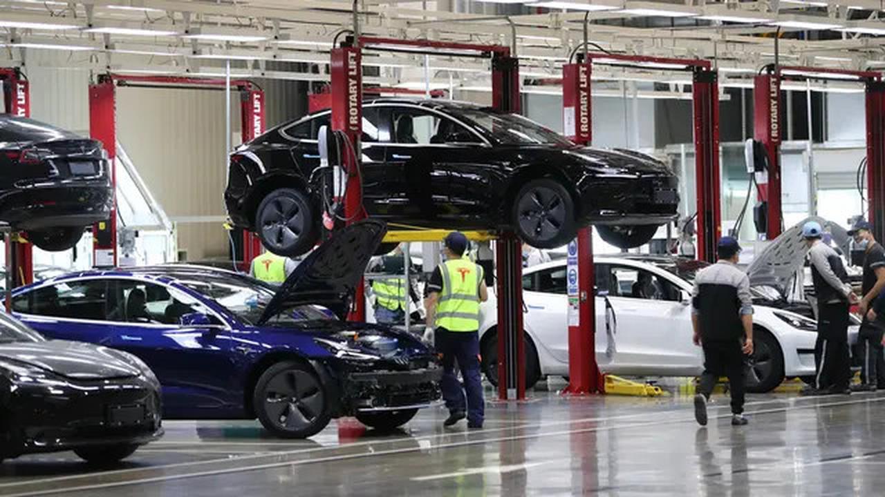 Produksi Tesla Model Y dan Cybertruck Dihentikan Akibat Permintaan Menurun