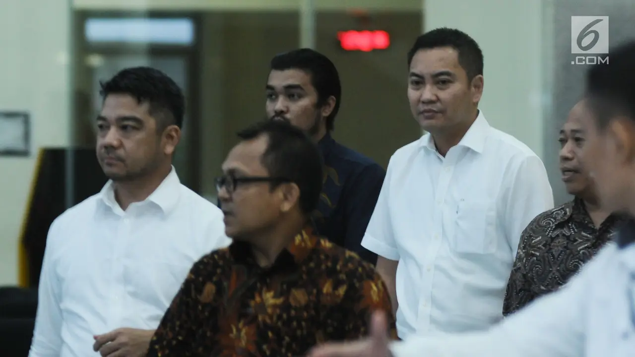Usai Diperiksa KPK, Anggota Komisi I DPR Fayakhun Andriadi Bungkam