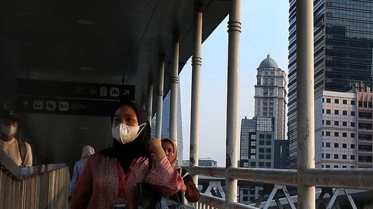 "Ini masih didiskusikan dengan segera. Masih kami dikomunikasikan dengan BKD, Badan Kepegawaian Daerah untuk kita uji coba, masih dibahas," jelas Syafrin.