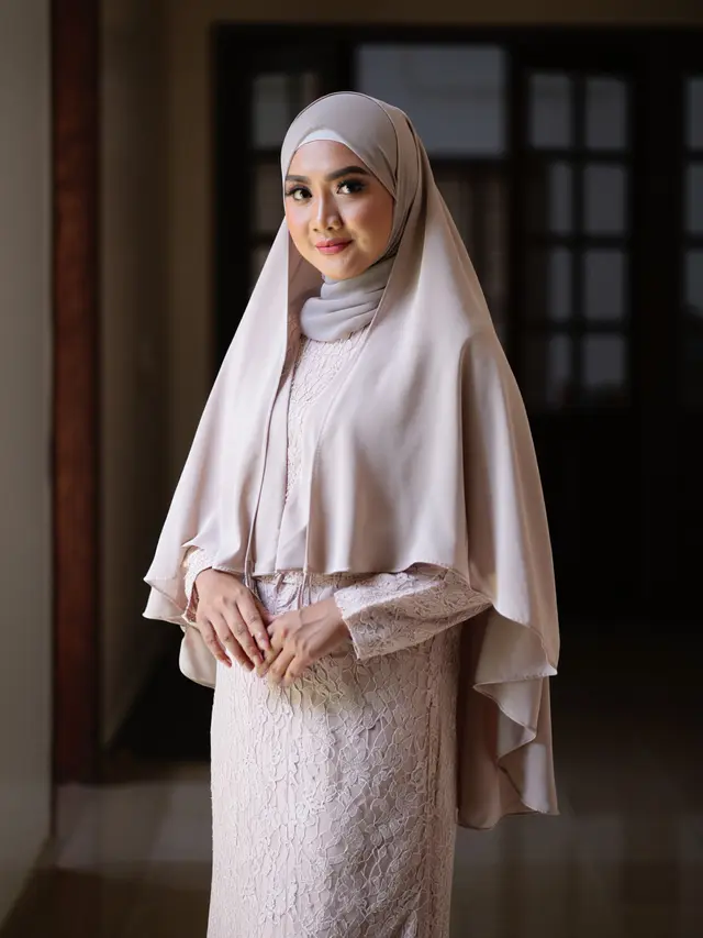 Dress Brokat untuk Orang Gemuk Berkerudung
